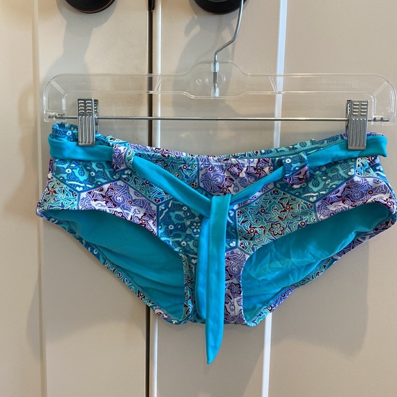 American Eagle Blue Multi Floral Ruffle Bikini Set SZ S - Picture 5 of 9